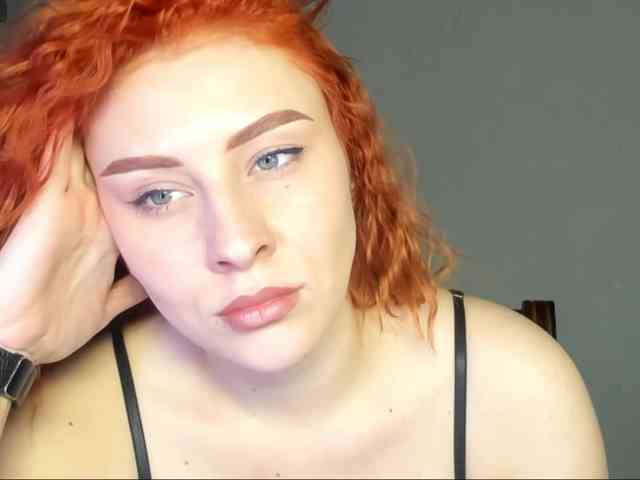 RedheadDevil webcam