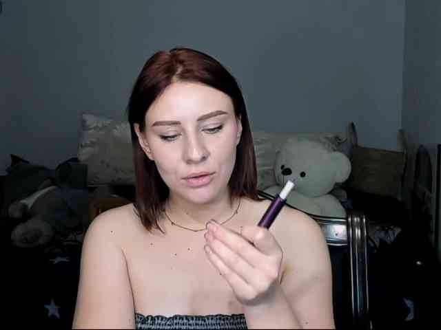 RedheadDevil webcam