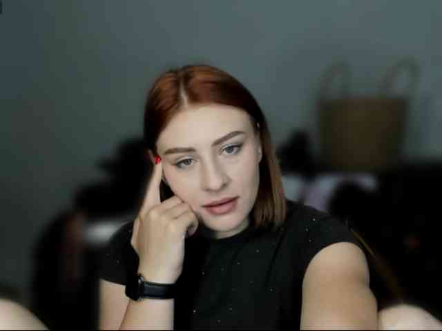 RedheadDevil webcam