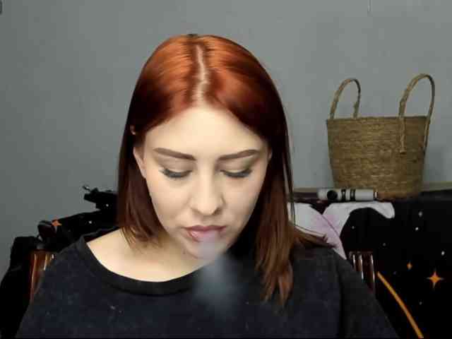 RedheadDevil webcam