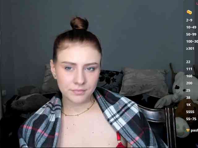 RedheadDevil webcam