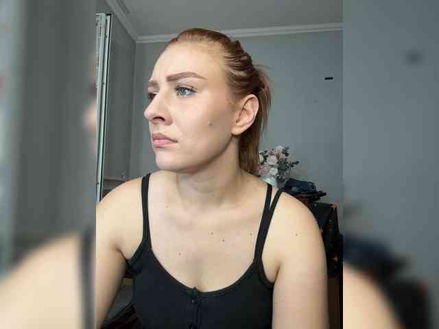 RedheadDevil webcam
