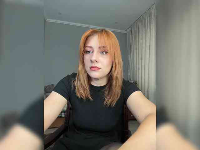 RedheadDevil webcam