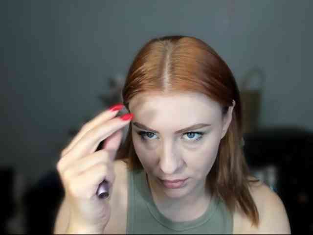 RedheadDevil webcam