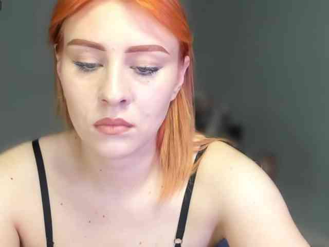 RedheadDevil webcam
