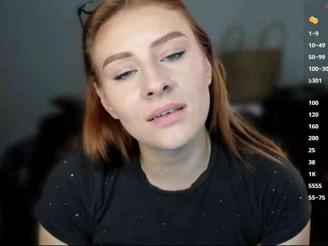 RedheadDevil webcam
