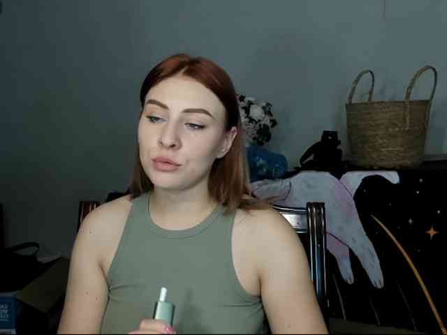 RedheadDevil webcam