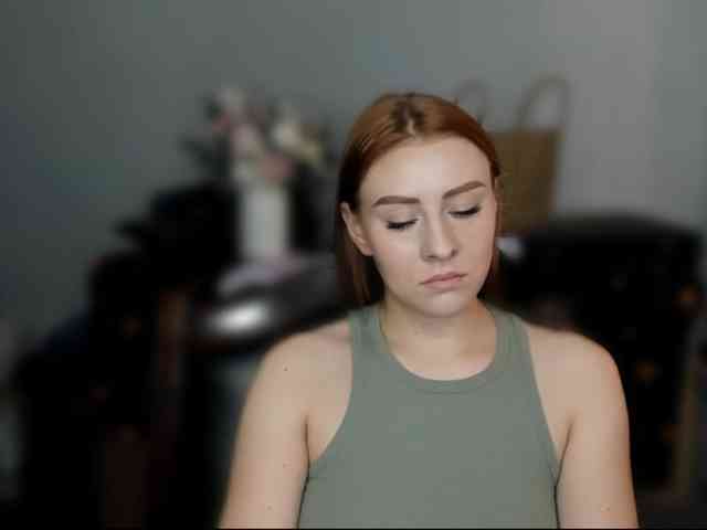 RedheadDevil webcam