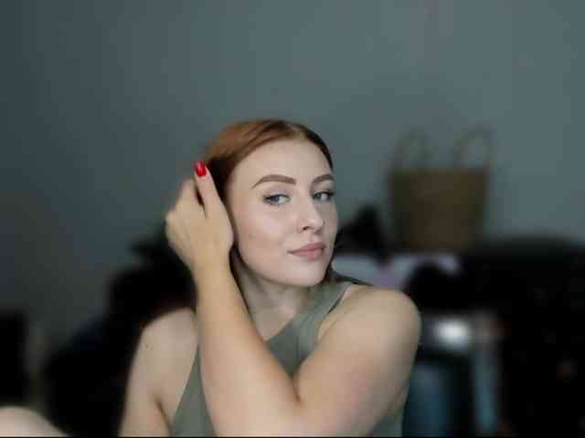 RedheadDevil webcam