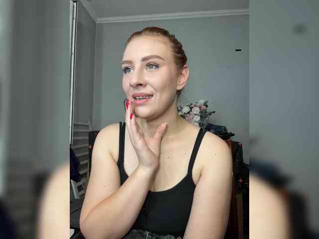 RedheadDevil webcam