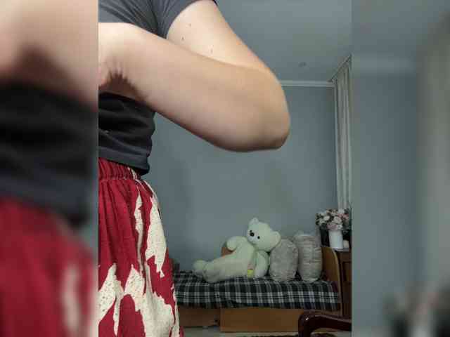 RedheadDevil webcam