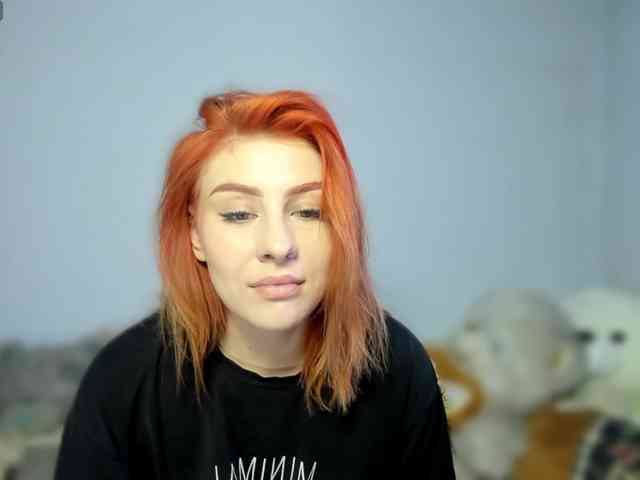 RedheadDevil webcam