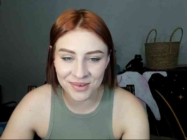 RedheadDevil webcam