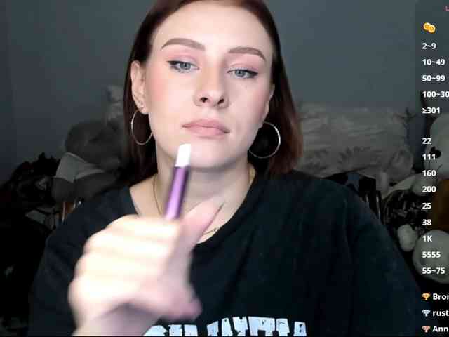 RedheadDevil webcam