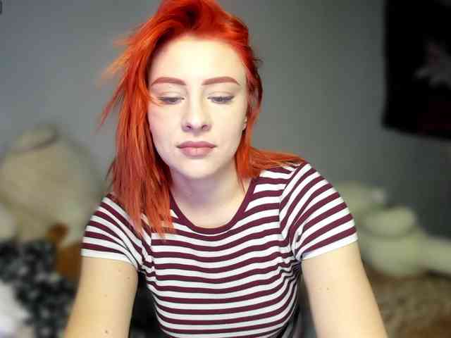 RedheadDevil webcam