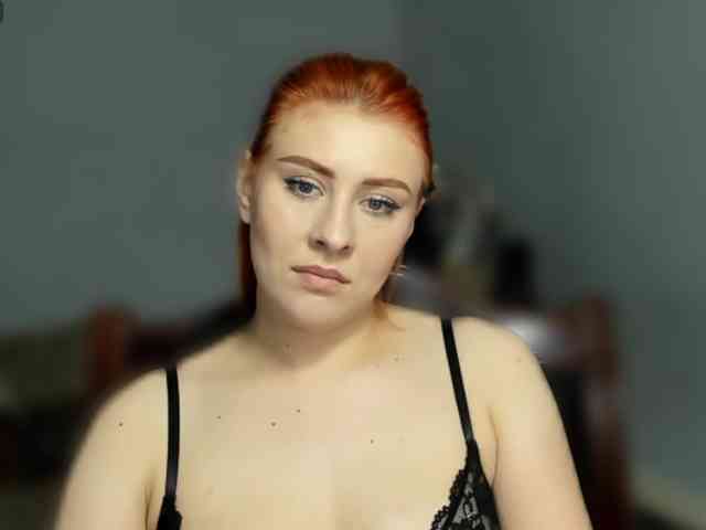 RedheadDevil webcam