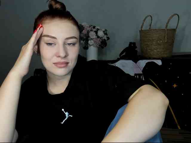 RedheadDevil webcam