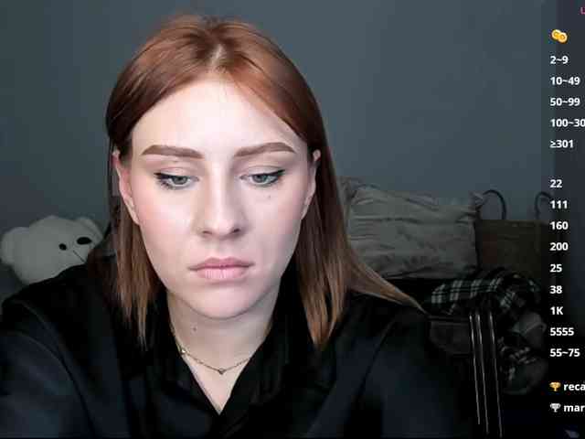 Modella: RedheadDevil