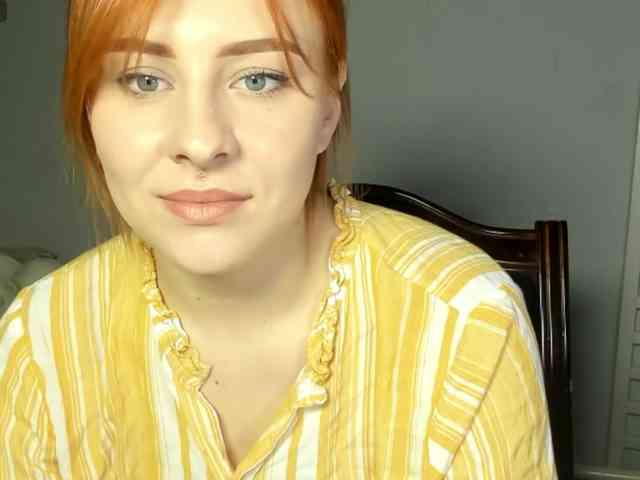 RedheadDevil webcam