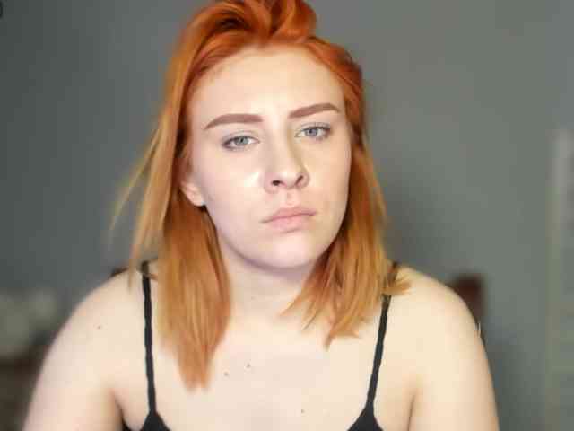 RedheadDevil webcam