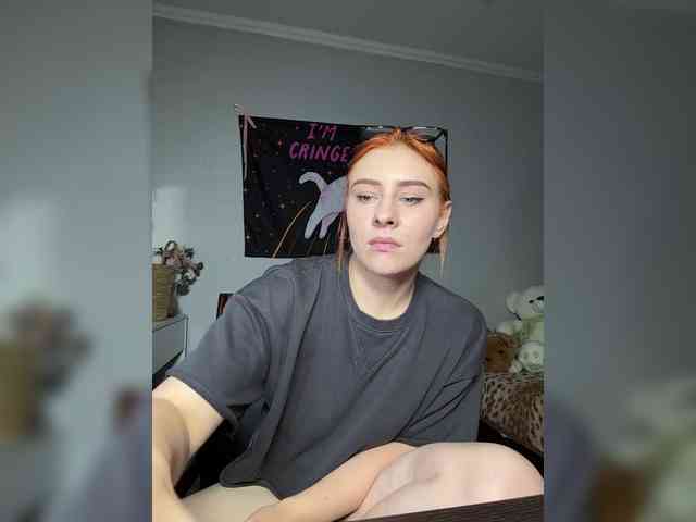 RedheadDevil webcam