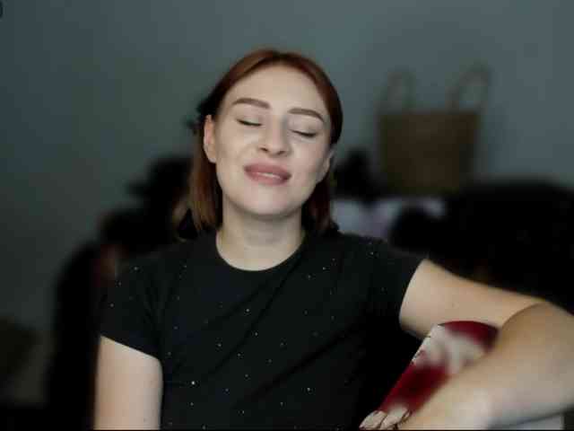 RedheadDevil webcam