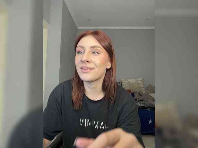 RedheadDevil webcam