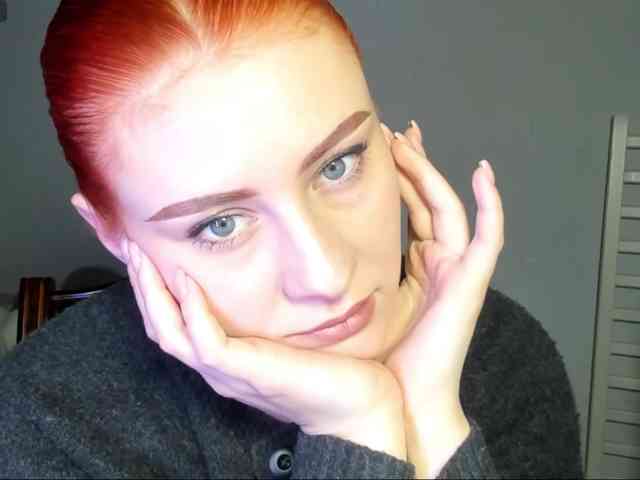 RedheadDevil webcam
