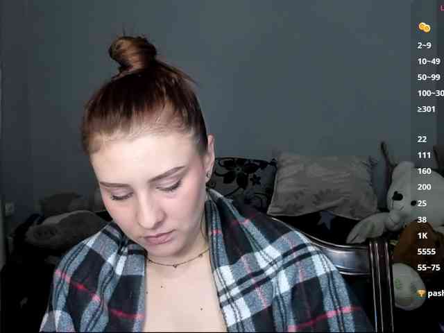 RedheadDevil webcam