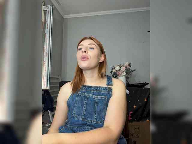RedheadDevil webcam