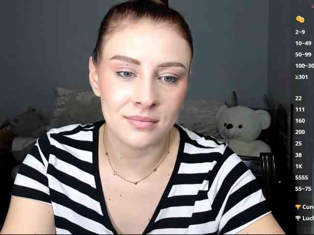 RedheadDevil webcam