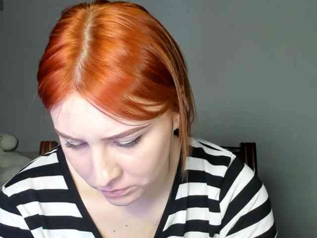 RedheadDevil webcam