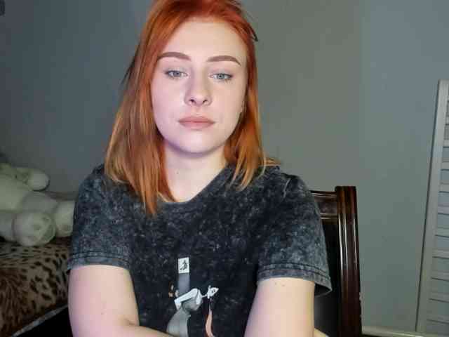 RedheadDevil webcam