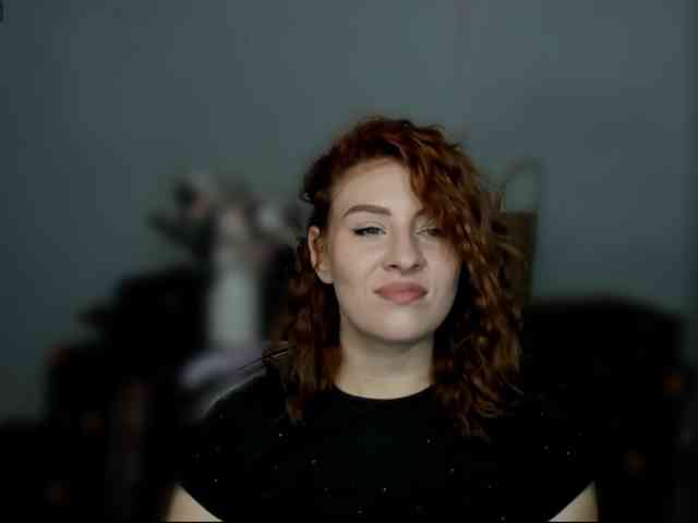 RedheadDevil webcam