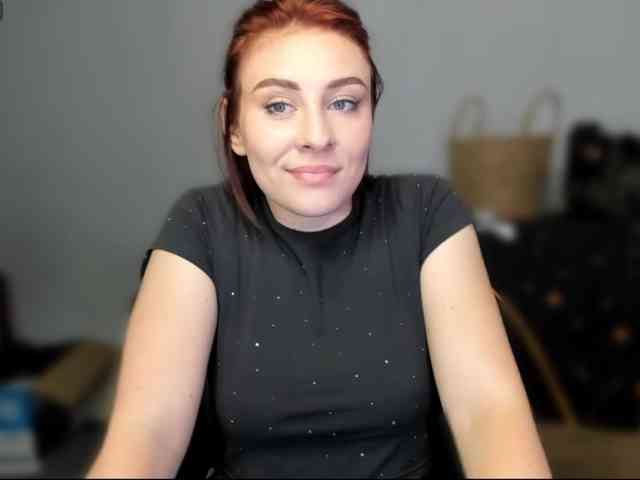 RedheadDevil webcam