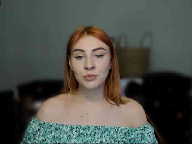 RedheadDevil webcam