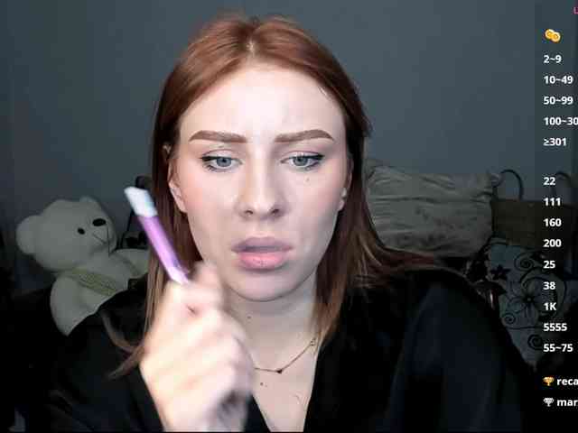 RedheadDevil webcam