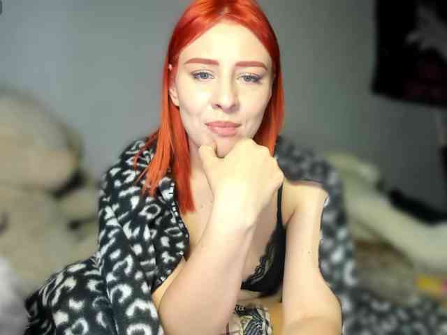 RedheadDevil webcam