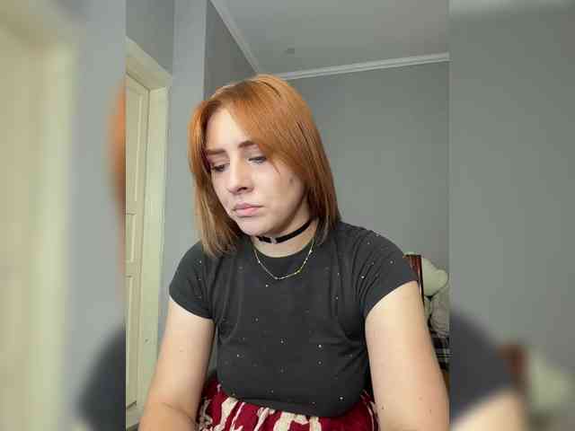 RedheadDevil webcam