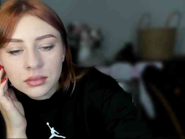 RedheadDevil webcam