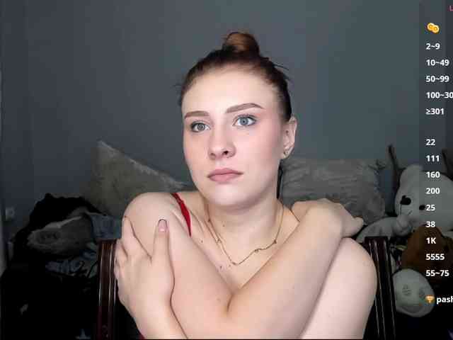 RedheadDevil webcam
