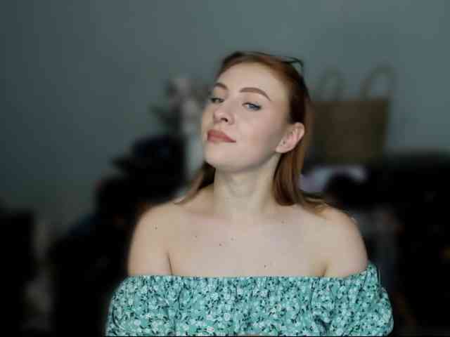 RedheadDevil webcam