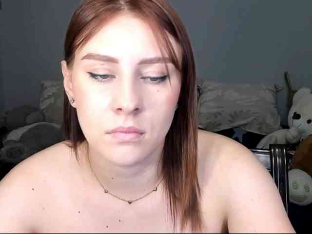 RedheadDevil webcam