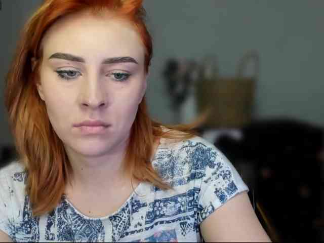 RedheadDevil webcam