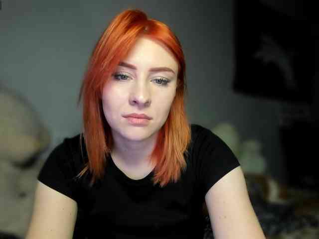 RedheadDevil webcam
