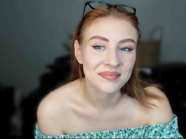 RedheadDevil webcam
