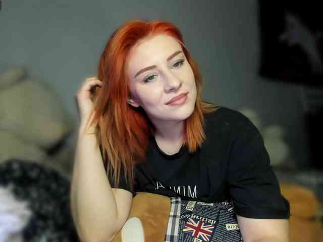 RedheadDevil webcam