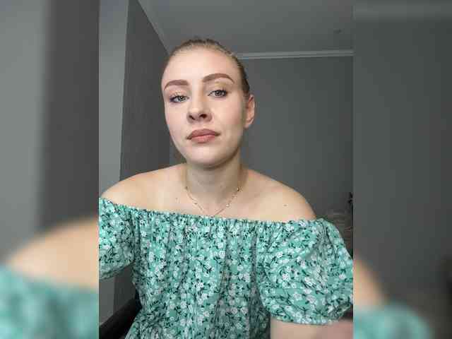 RedheadDevil webcam