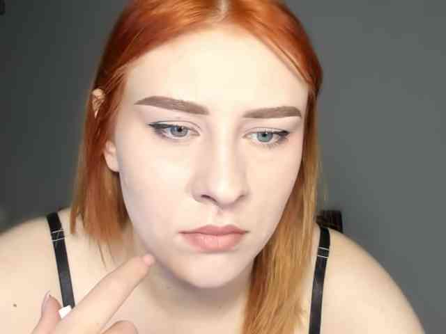 RedheadDevil webcam