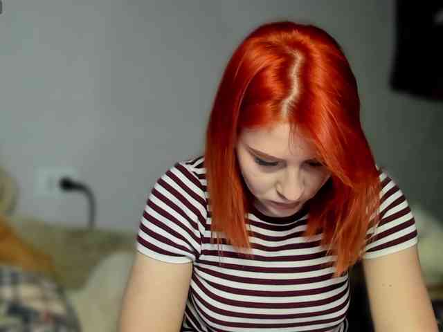 RedheadDevil webcam